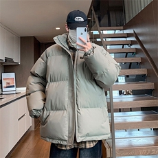 灰绿色