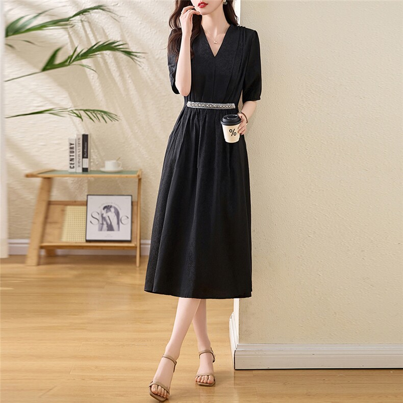 2025年夏季新款印花简约时尚优雅通勤连衣裙，女装连衣裙，多彩