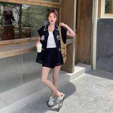 2025夏季欧货小香风翻领刺绣无袖衬衫上衣+短裤套装女，女装套装/套裙，欧黛芙妮