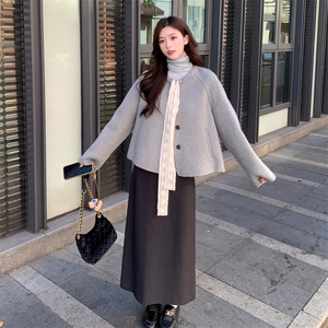 现货双面羊毛呢主推款蕾丝蝴蝶结羊毛女士短外套图片