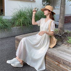 法式温柔风V领泡泡袖连衣裙女2025夏季新款韩系气质收腰显瘦长裙，女装连衣裙，2C098