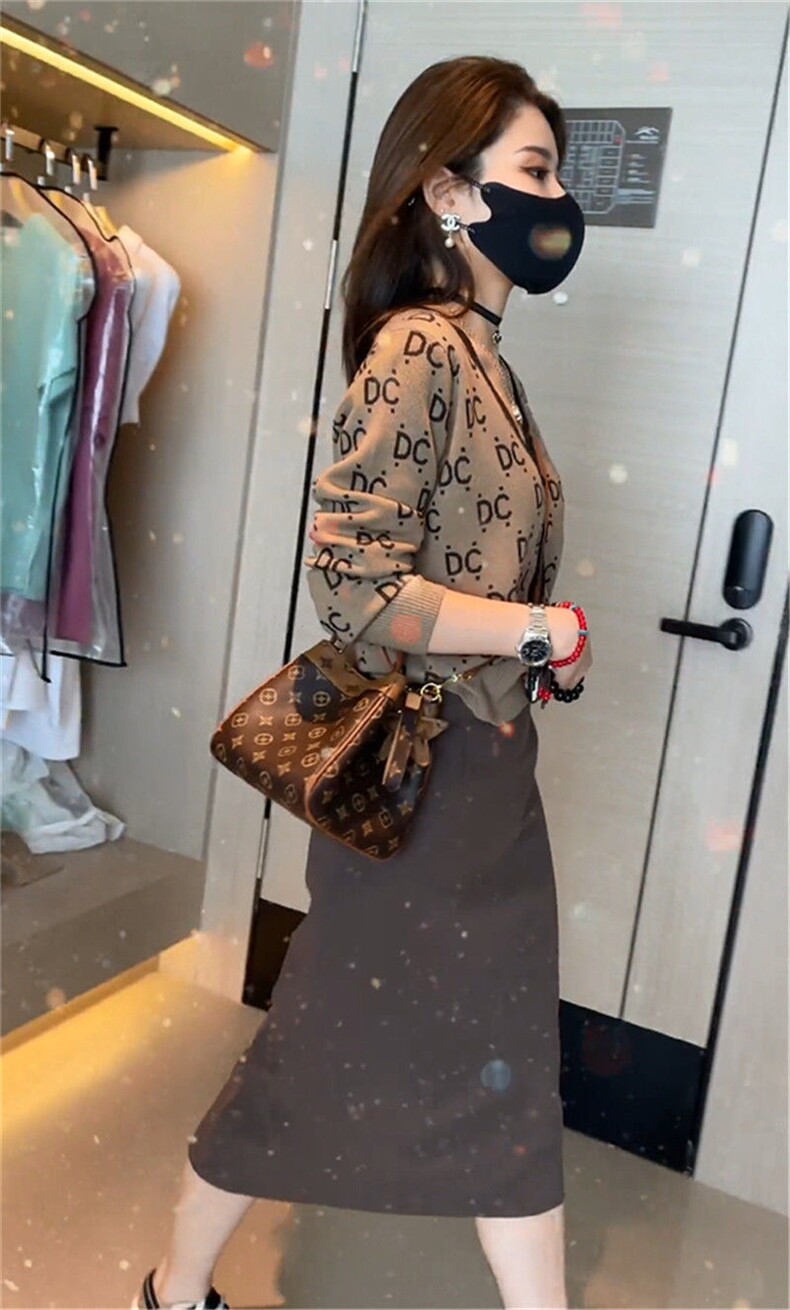 女士V领秋季时尚百搭显瘦针织开衫,针织衫/毛衣,美莎羊绒