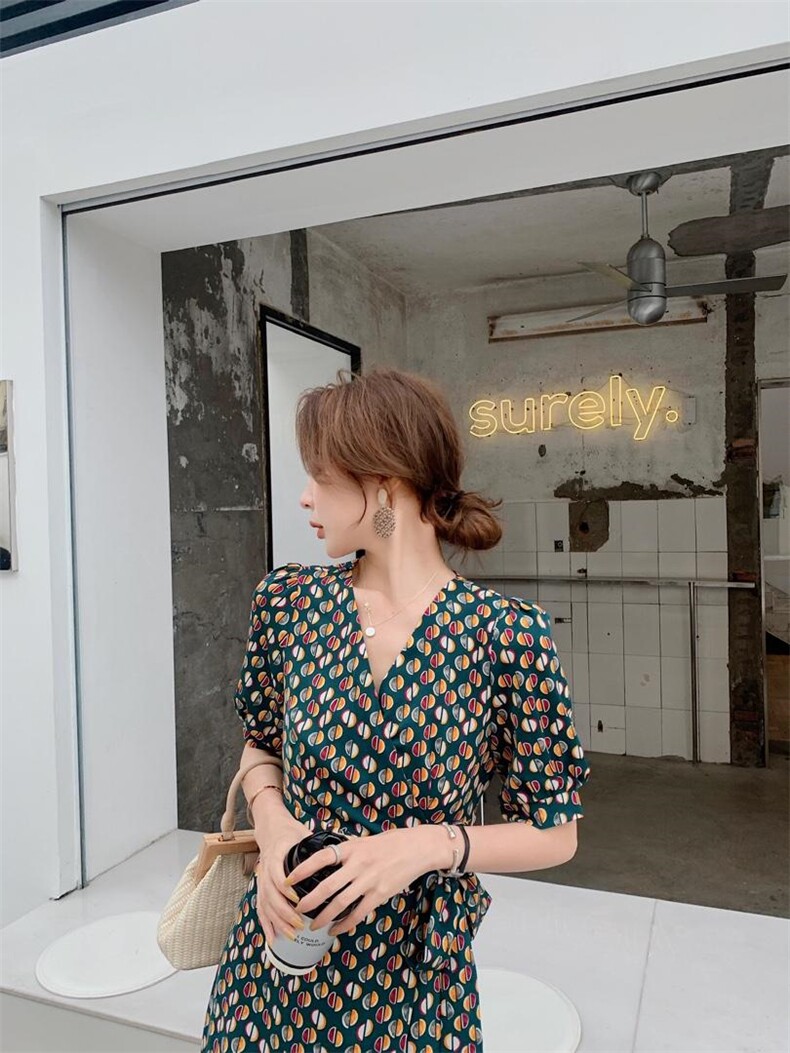 夏季新款连衣裙，女装连衣裙，早颜