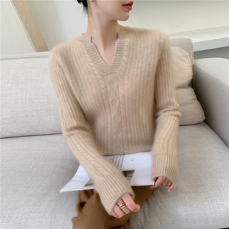 2025年秋季新款百搭女士7针重工加厚扭花V领,女装羊绒衫,百越羊绒