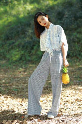 设计复古小衫现货，女装，是爱 SHI AN