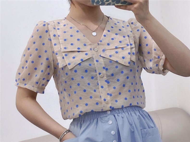 设计师款小衫洋气百搭，女装，依洛菲