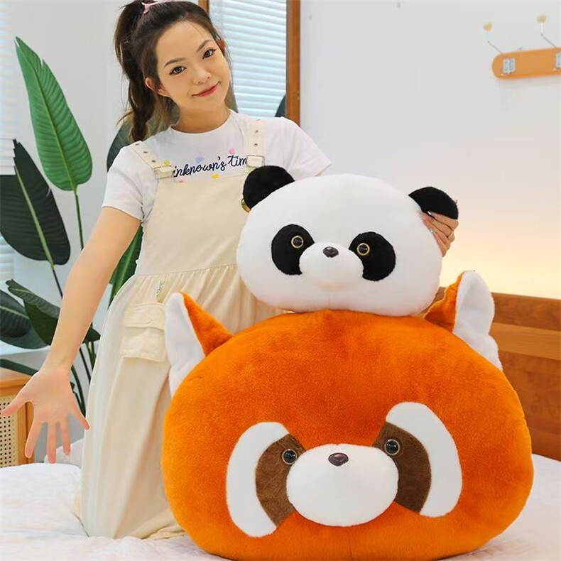 翻转熊猫抱枕可爱小浣熊变身熊猫玩偶毛绒玩具，佳美玩具网供