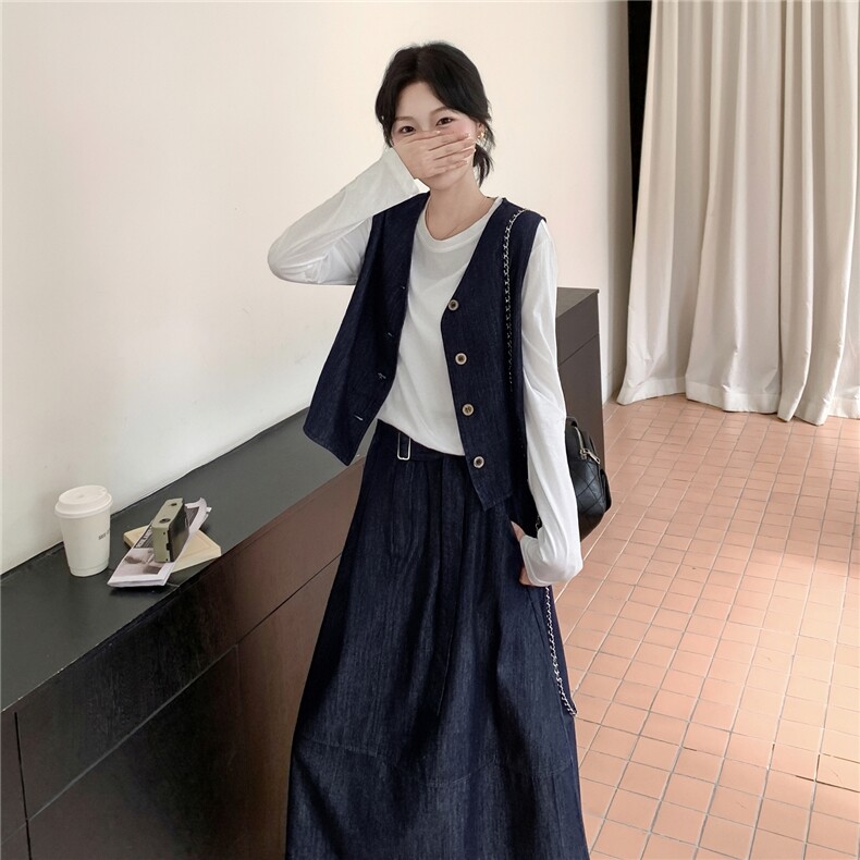 韩系chic穿搭牛仔马甲套装女春秋2025超火好看高级感半身裙三件套图片