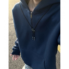 藏青色