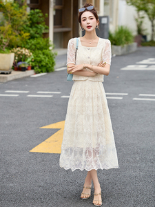 法式小香风蕾丝套装裙女2025夏季新款高级感时尚气质半身裙两件套图片