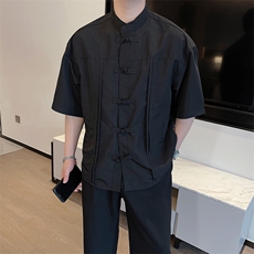 黑色