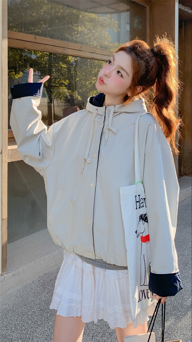 韩系学院风撞色拼接连帽短外套女2025秋季百搭减龄米白色夹克外套,女装短外套,2C258