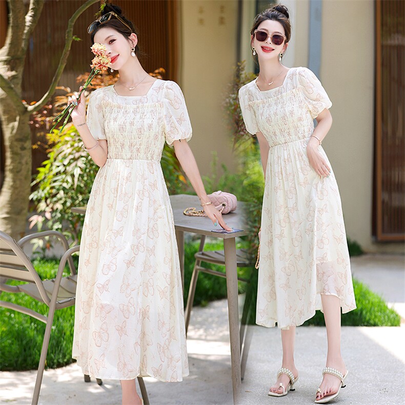 2025夏季新款方领短袖女高级感茶歇精致收腰显瘦长裙，女装连衣裙，超帛