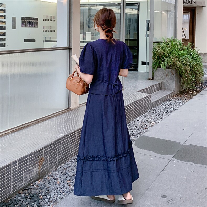 设计感蓝色上衣套装裙女2025春秋季新款宽松休闲衬衣半身裙两件套,女装套装/套裙,浙宝220A