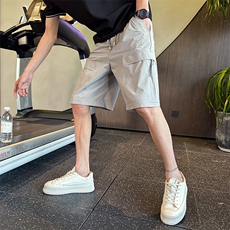 灰色