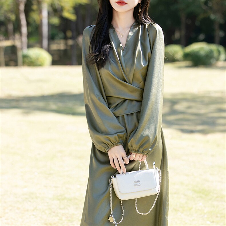 V领高腰显瘦法式设计感连衣裙女2025春季新高级感系带气质中长裙,女装连衣裙,佳绒高端店