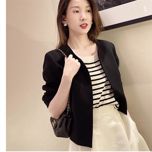 撞色条纹正肩短袖T恤女夏装新款美式复古修身显瘦小个字方领上衣图片