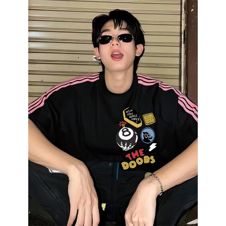 抖音得物品质二开240克宽松纯棉美式潮牌印花三条杠中性风短袖T恤,男装T恤,电商A486