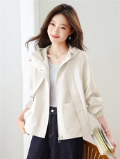 现货！现货！2026春季新款宽松休闲时尚短款外套女，女装短外套，以桐