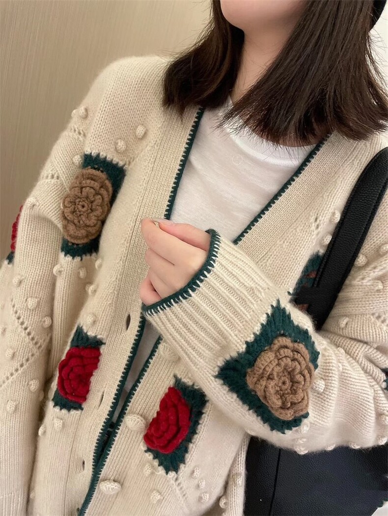 2024年秋季时尚V领显瘦长袖格子拼接针织开衫，女装羊毛衫，若菲羊绒