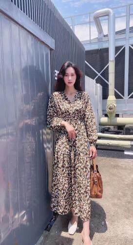 秋季连衣裙，女装连衣裙，川哲
