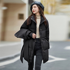 2024冬季新款可脱卸针织连帽围巾时尚简约中长款羽绒服，女装羽绒服，深水步