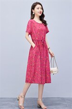 连衣裙2022年夏季潮流舒适简约时尚中长款圆领碎花，女装连衣裙，贵人树