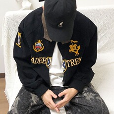 黑色