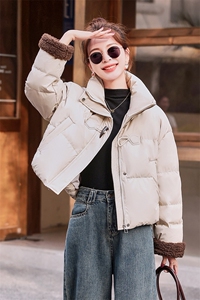 短款羽绒服女2023冬季新款女装韩版时尚气质白鸭绒加厚保暖外套潮图片