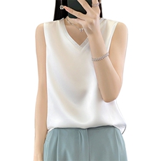 显瘦V领外穿吊带背心女内搭打底短款上衣2024年夏季，女装背心吊带，绒宛羊绒