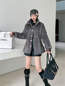 貂毛大衣图片