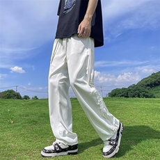 米白色