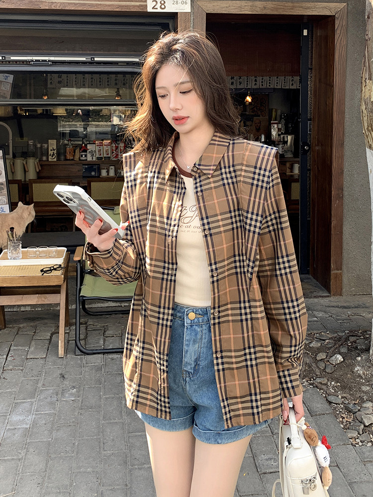 格子衬衫图片