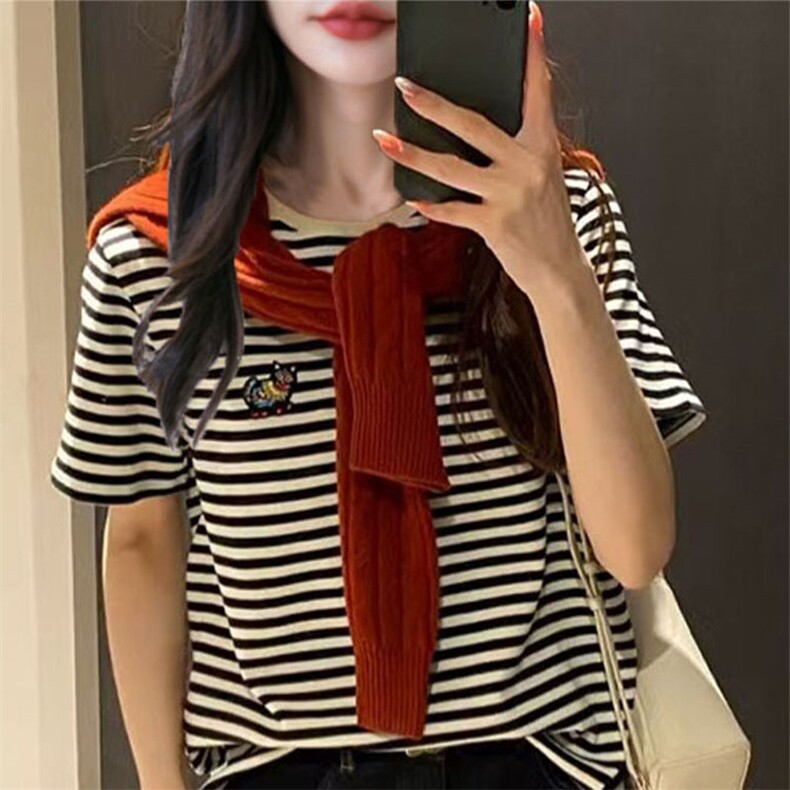 夏季新款时尚气质刺绣条纹短袖女修身显瘦百搭休闲上衣,针织衫/毛衣,萱芳婷羊绒
