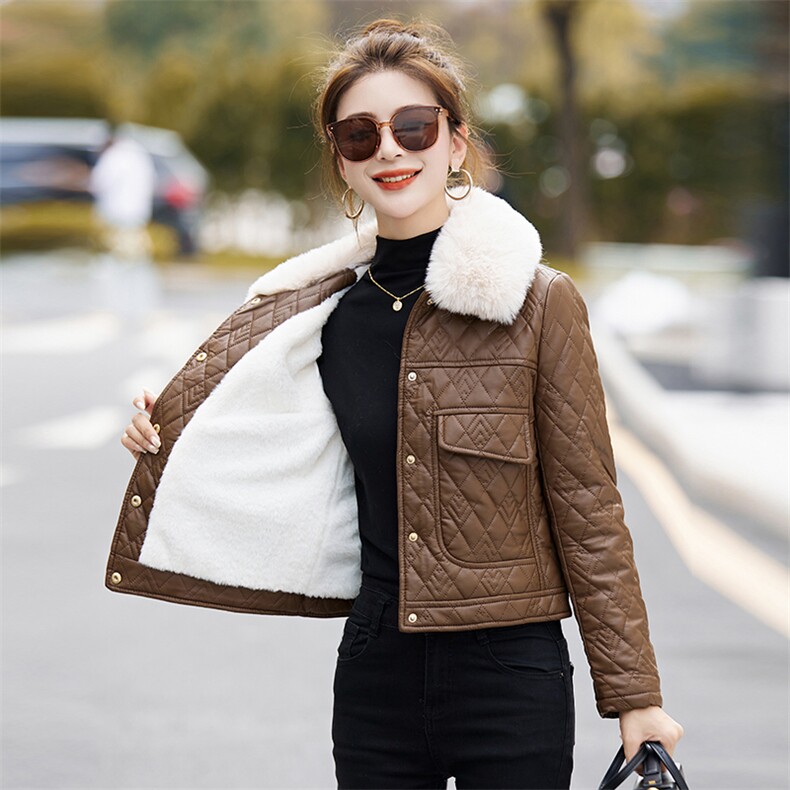2023年冬季新款加绒保暖毛领可拆卸休闲皮毛一体短外套，女装短外套，臻衣坊