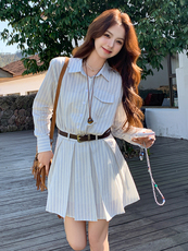 浅蓝色休闲条纹衬衫连衣裙女2025年夏季新款韩系设计感显瘦百褶裙，女装连衣裙，浙宝305