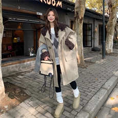 卡其色工装连帽圈圈毛拼接羽绒服女2025年冬季新款90绒长款派克服，女装羽绒服，2C159