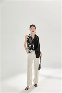 M&VC7201夏季新款设计师作品挂脖上衣图片