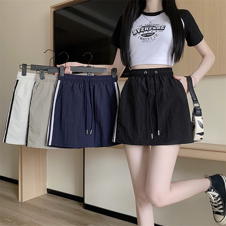 设计感小众工装半身裙女夏季松紧腰a字裤裙宽松显瘦休闲短裙，女装短裤/热裤，梦白服饰厂