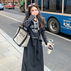 条纹披肩字母长袖连衣裙女2025春秋新款韩系设计感绑带收腰T恤裙，女装连衣裙，2C353