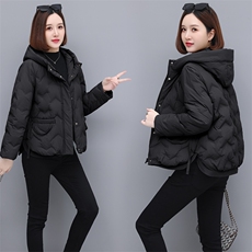 时尚气质休闲连帽羽绒服秋冬新款保暖轻薄外套，女装羽绒服，依恋蒂丝