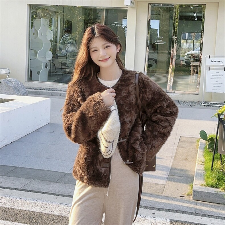 圆领皮毛一体2C229-81185-P180-K328,女装短外套,2C229