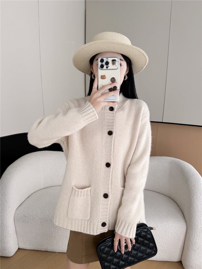 2025年秋季女士圆领假扣套头，女装羊绒衫，米哆哆羊绒