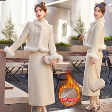 【bao款现货】2024新款冬装真狐狸毛盘扣刺绣新中式套装羽绒服，女装羽绒服，雅静靓衣