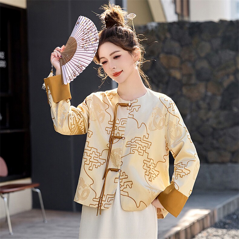 现货2025新款春装新中式G风盘扣提花复古洋气时尚显瘦短款外套女,女装短外套,伊仟回