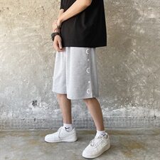 灰色