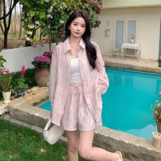 气质减龄薄款印花防晒衬衫两件套2025夏季温柔风显瘦高腰短裤套装，女装套装/套裙，2C088