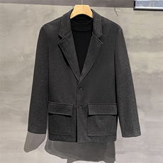 灰色