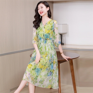 真丝连衣裙2025夏季新款大码女装衣服桑蚕丝高端精致气质碎花裙子图片