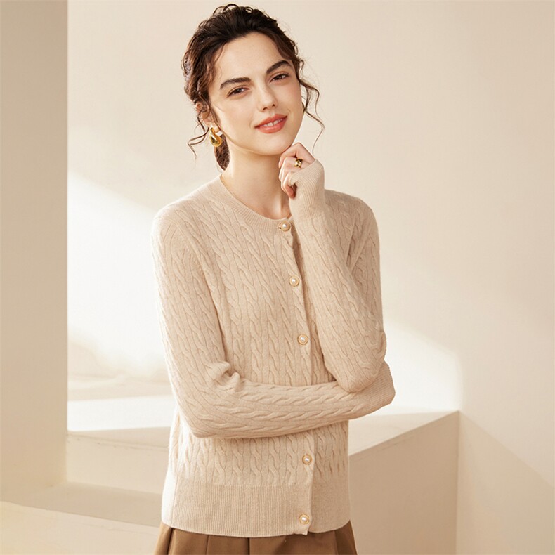 开衫单排扣圆领女秋冬慵懒软糯休闲宽松保暖羊绒衫，女装羊绒衫，品秋羊绒